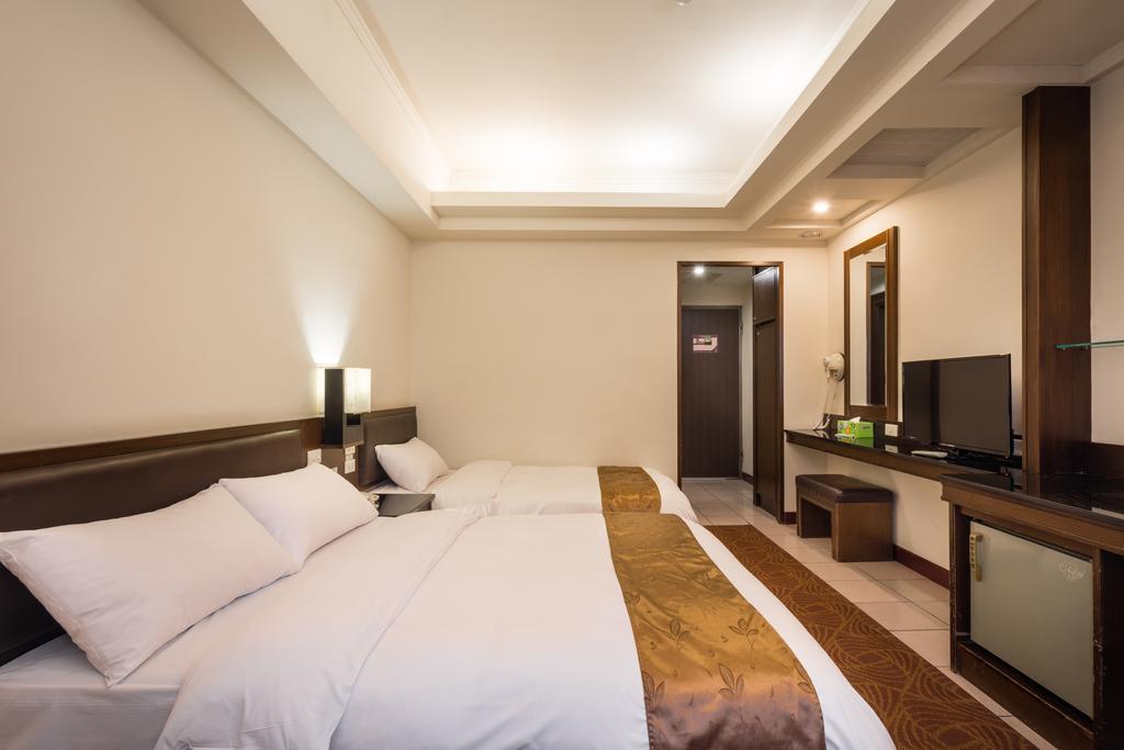 Twinstar Hotel Taichung Exterior foto