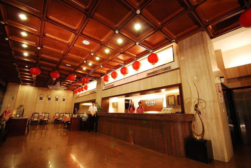 Twinstar Hotel Taichung Exterior foto