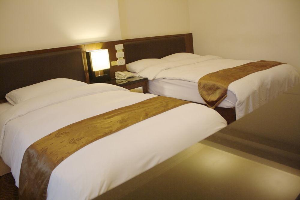 Twinstar Hotel Taichung Exterior foto