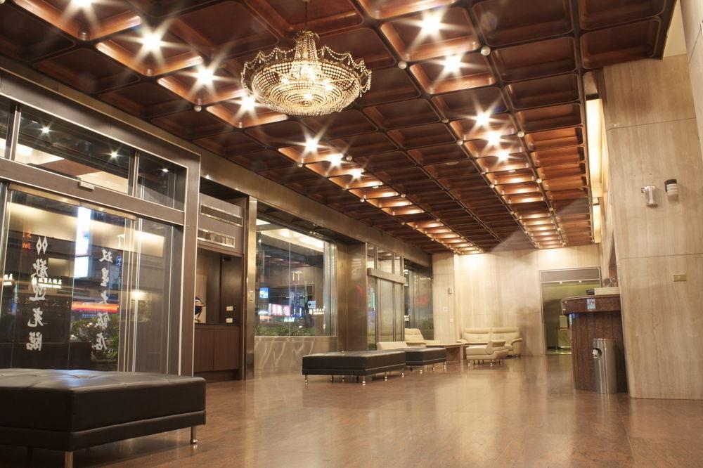 Twinstar Hotel Taichung Exterior foto